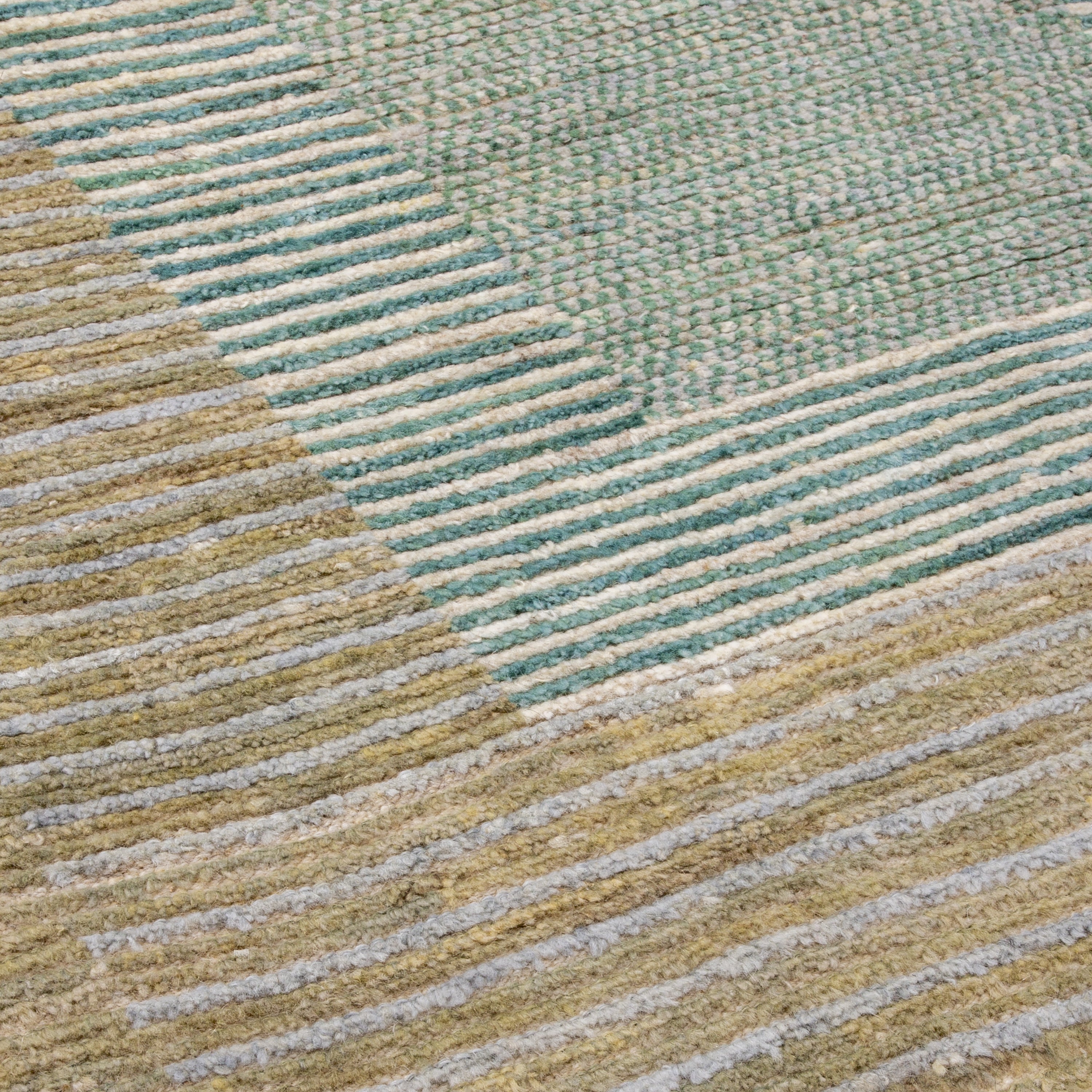 Tulu Ivory/Green