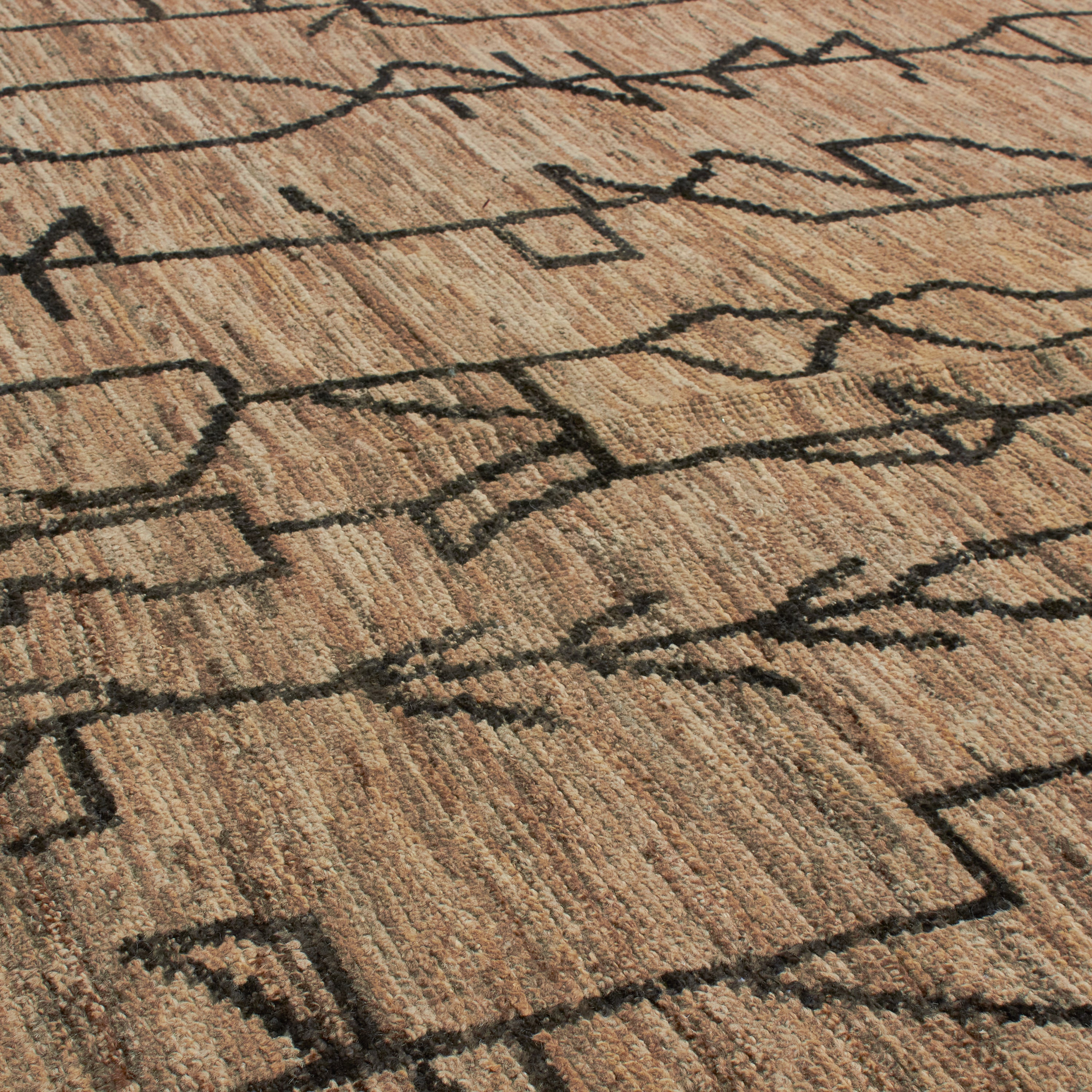 Revered for its lustre and soft hand, the natural qualities of wool from ancient Karakul sheep are honoured through restraint and refinement.