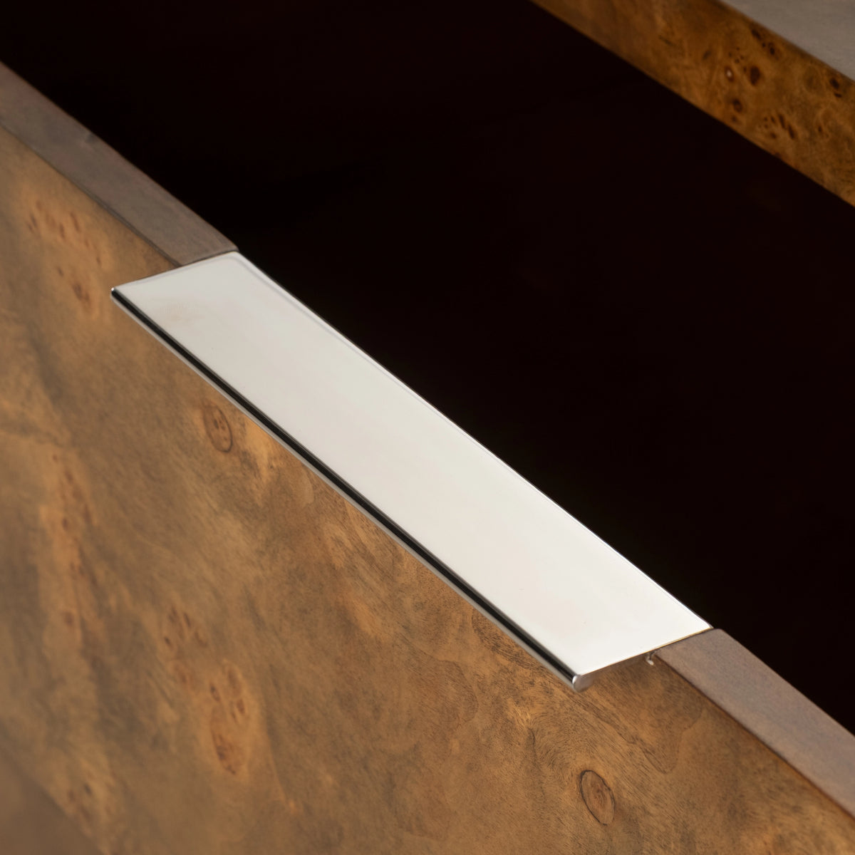 Evoke Dresser