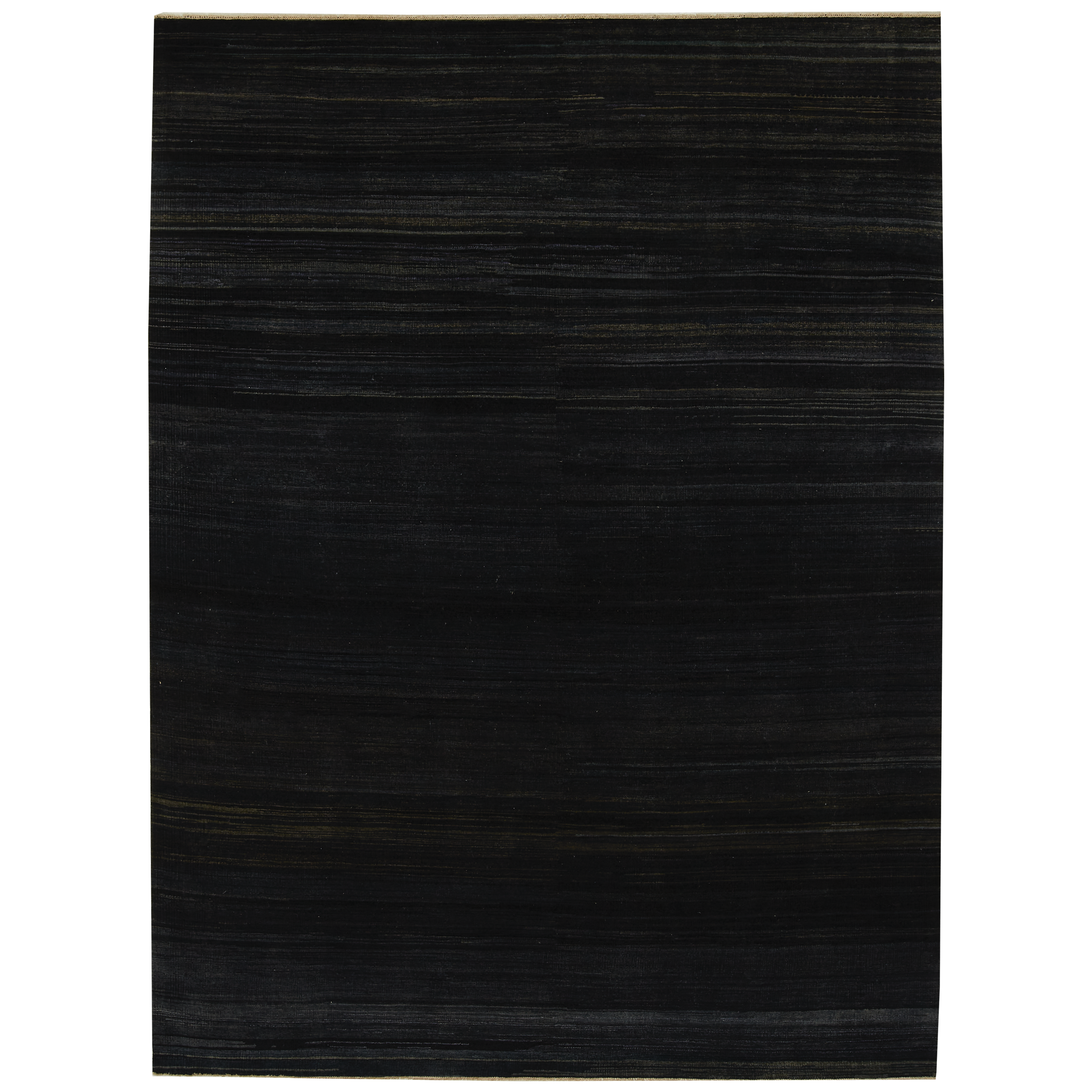 Through intricate weaves, knotting techniques and the use of colour, Elte's Solid and Textured rugs add warmth and depth to any space.