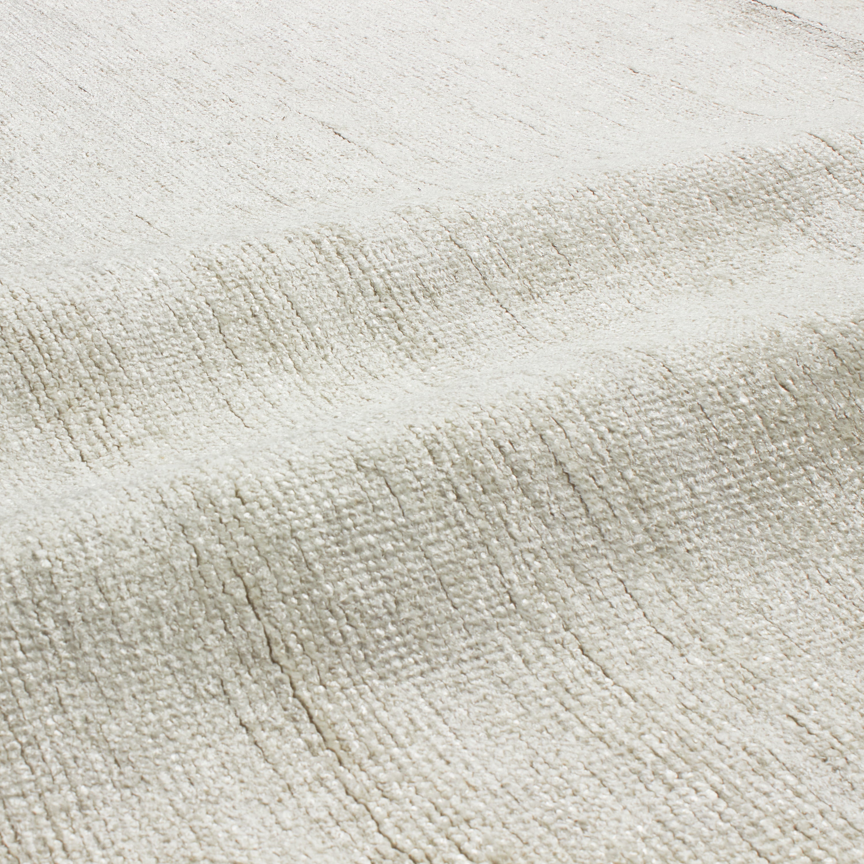 Midori Ivory