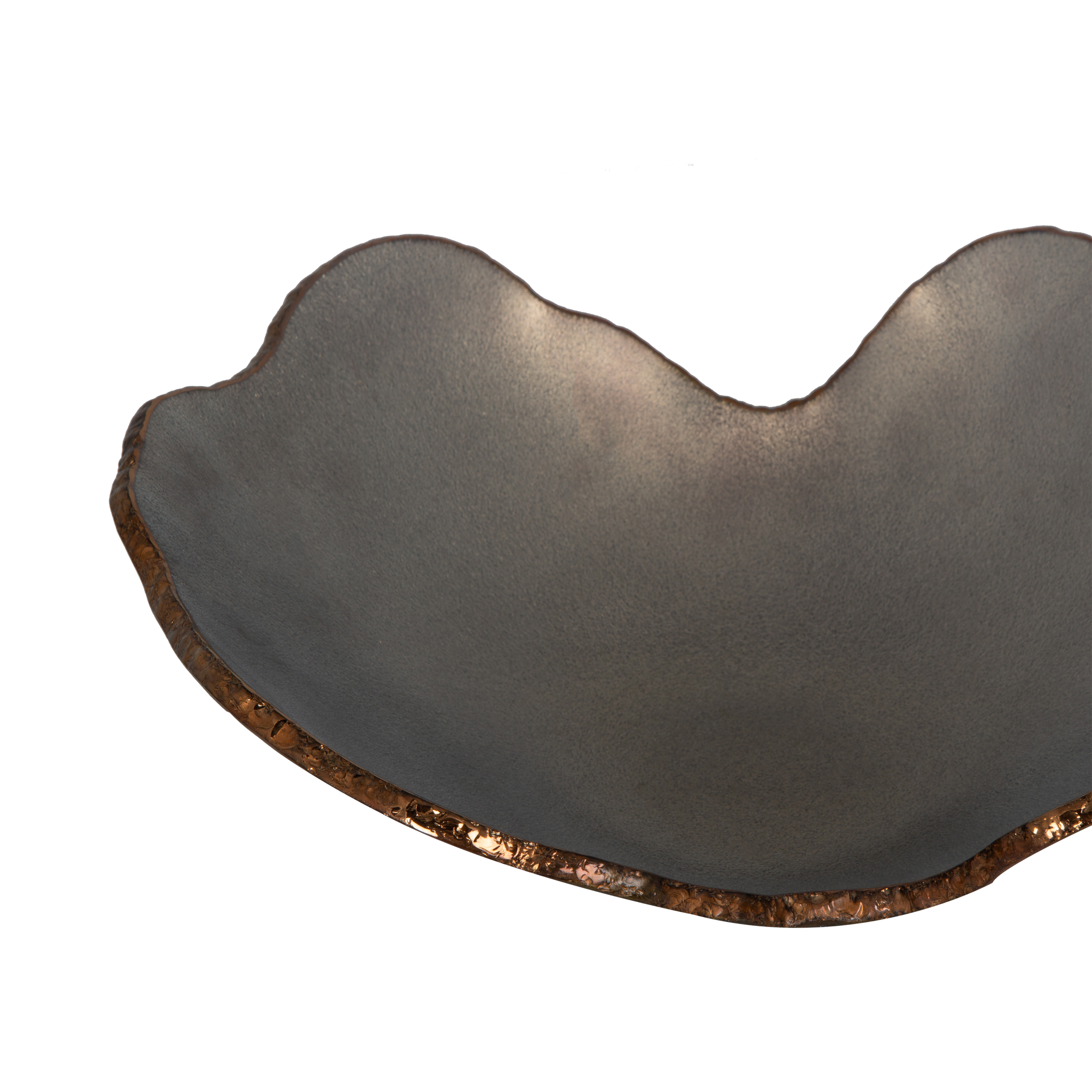 These exquisite pieces are the work of Brazilian glass artist Regina Medeiros.