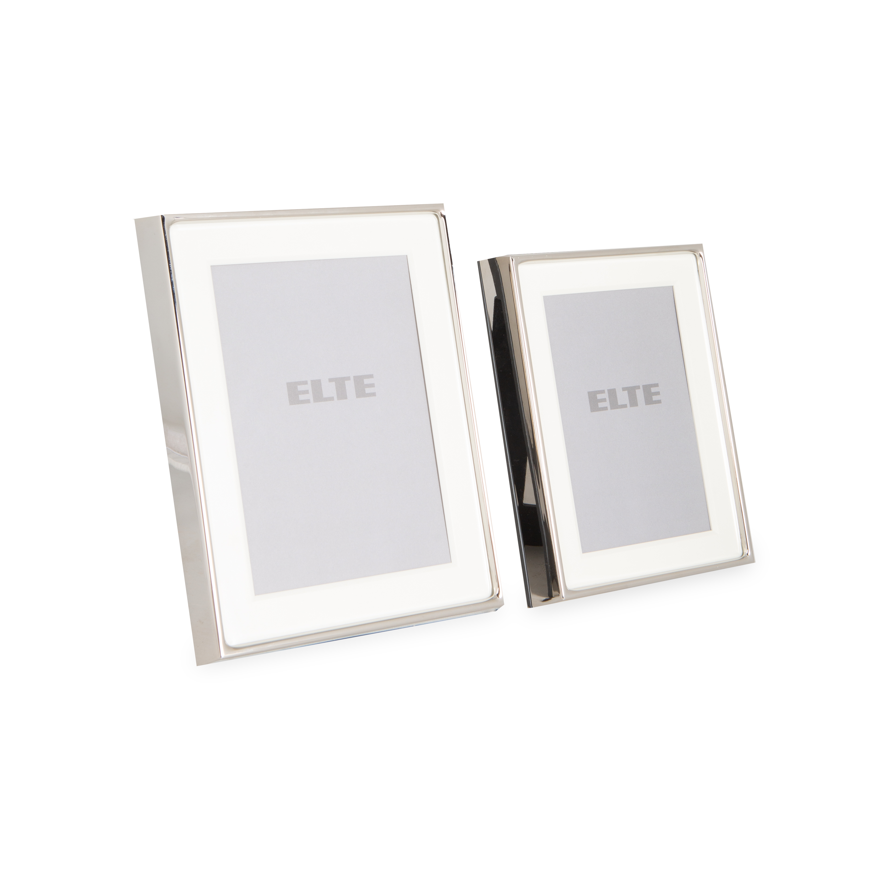 A truly stylish picture frame allows the photo within to take centre stage and should not distract from it.