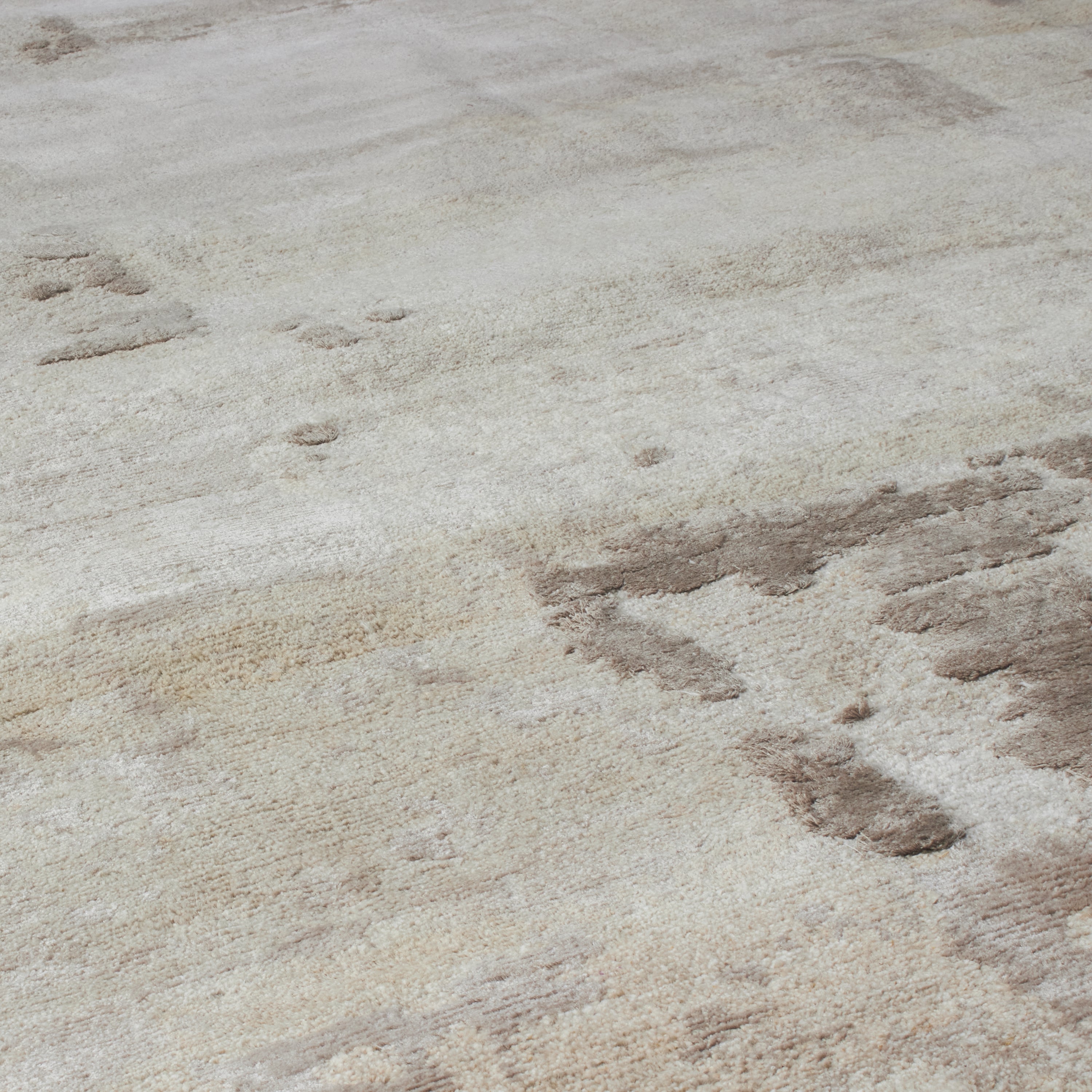 Harmel Taupe