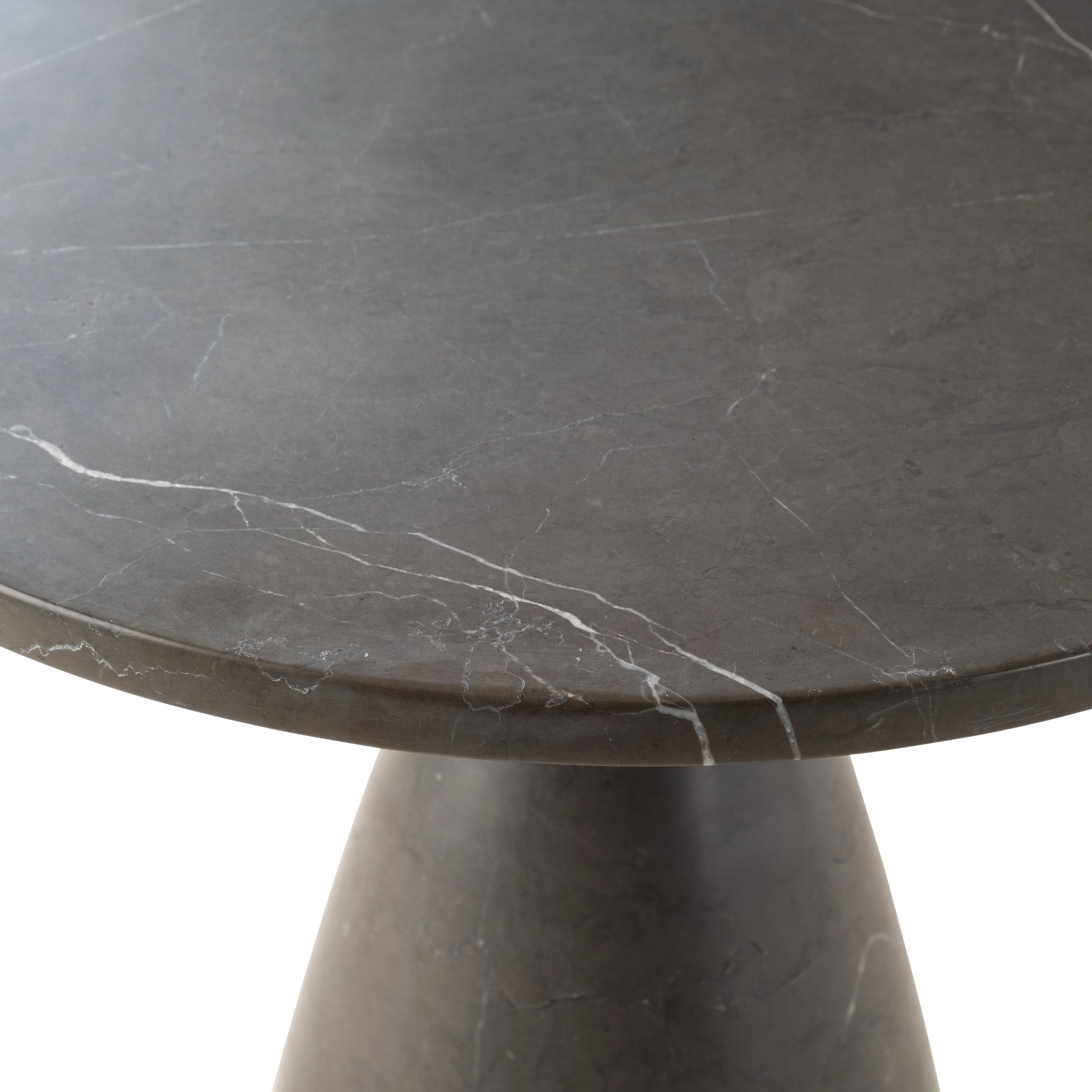 Rockford Pull Up Table