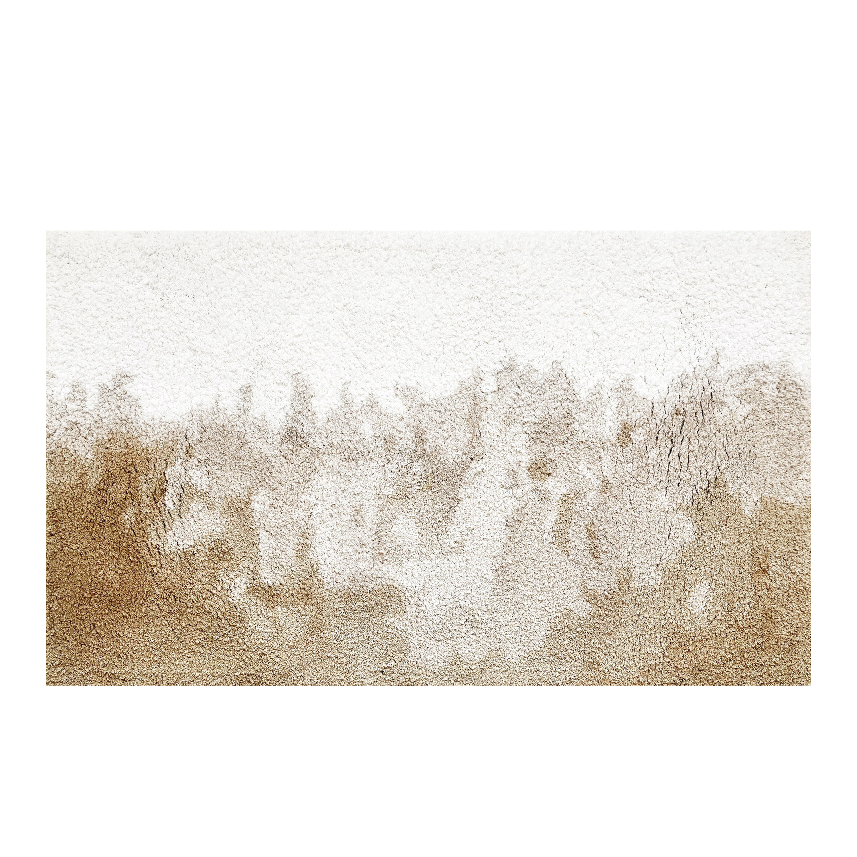 The Sand Bath Rug is made in Portugal with a GZA long staple Egyptian cotton, which guarantees extraordinary softness, volume and excellent absorption capacity.