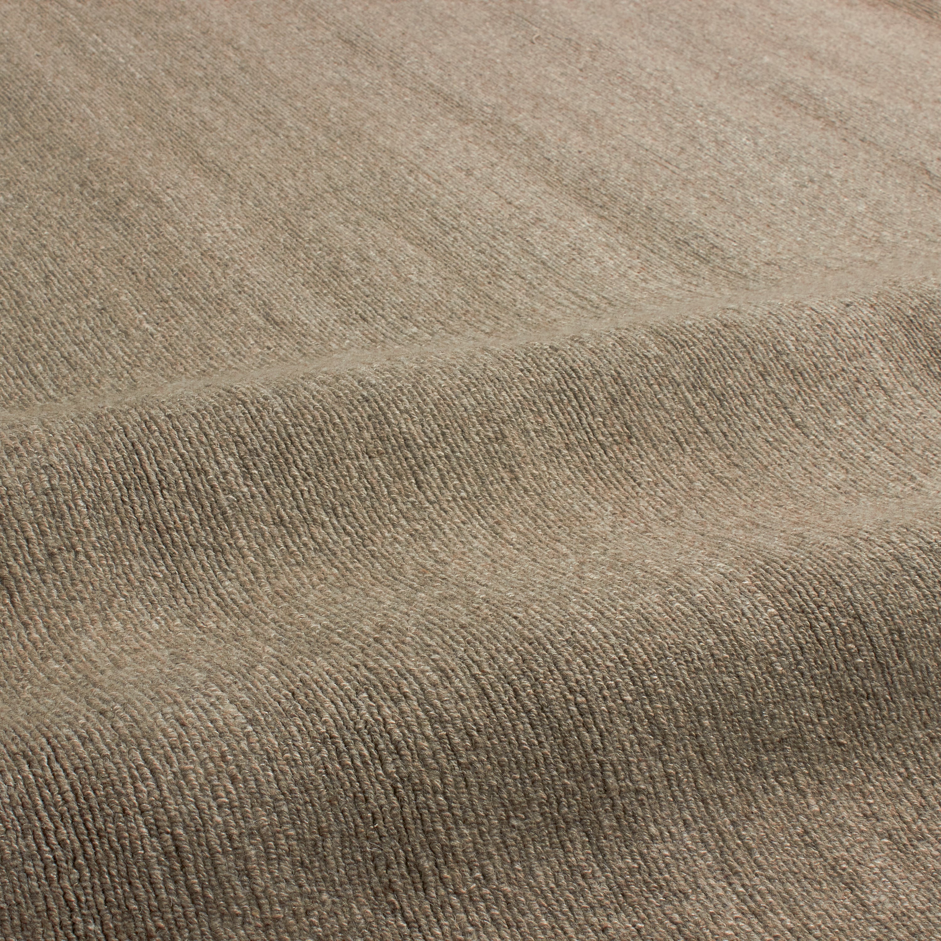 The Elte Essentials Rug Collection can expertly transform a space, whether through the visual interest of intricate texture or the warmth and vibrancy of colour.