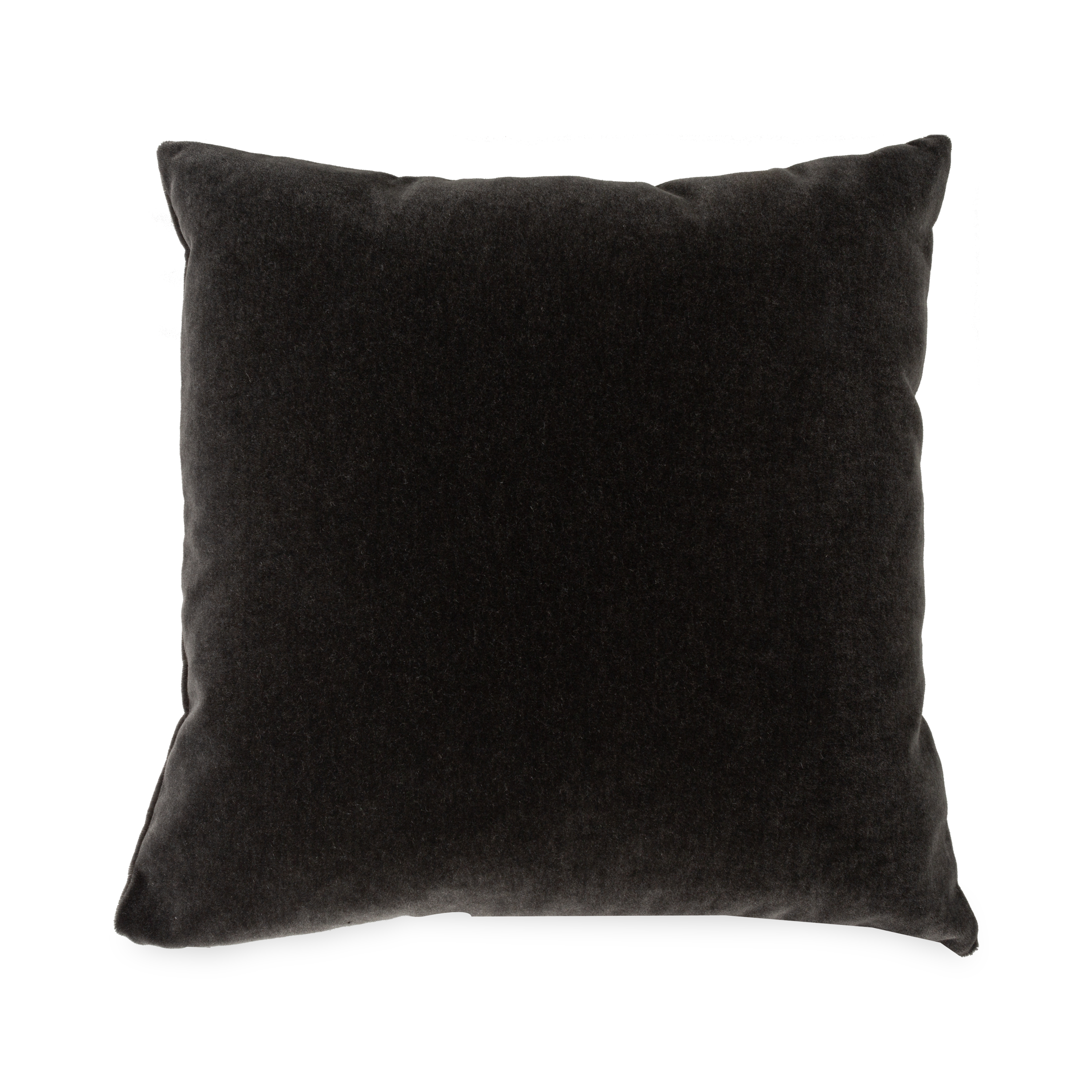 Using the finest quality yarn to provide a luxuriously soft touch, the Pure Mohair Pillow is made of plush and lustrous mohair.