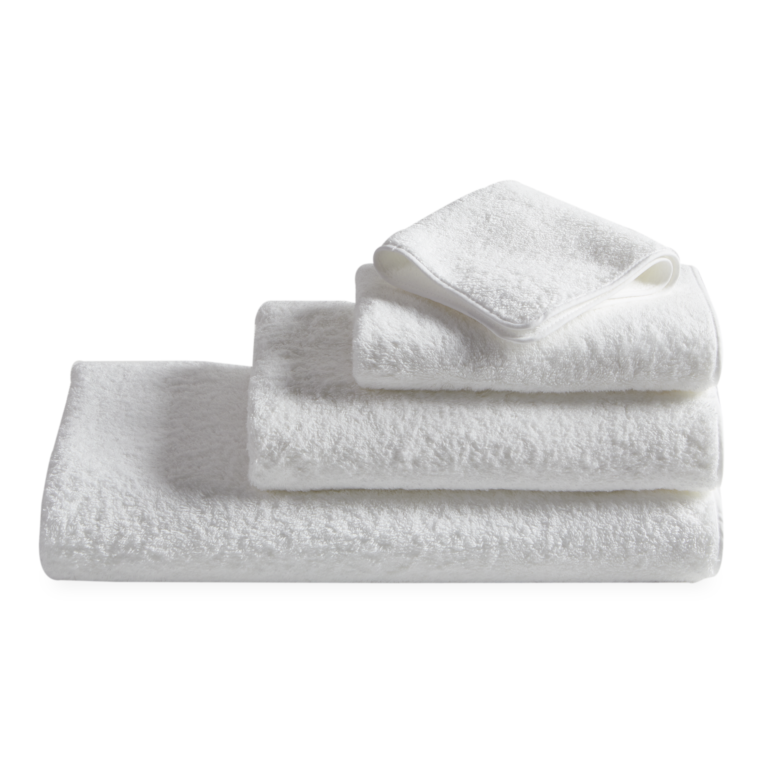 Made from luxurious long-staple cotton, Hudson features tailored cotton piping in white, black, grey or charcoal.