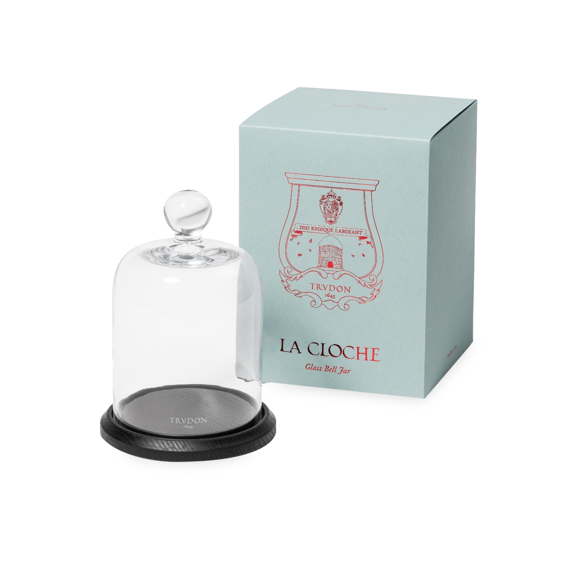 Inspired by the traditional wedding cloche, La Cloche Bell Jar and Tray have become of an important house ritual for the Cire Trudon brand as they are carefully lifted to reveal th